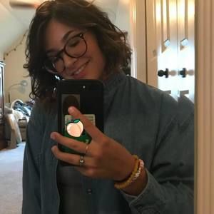 Meet your Posher, Rebecca